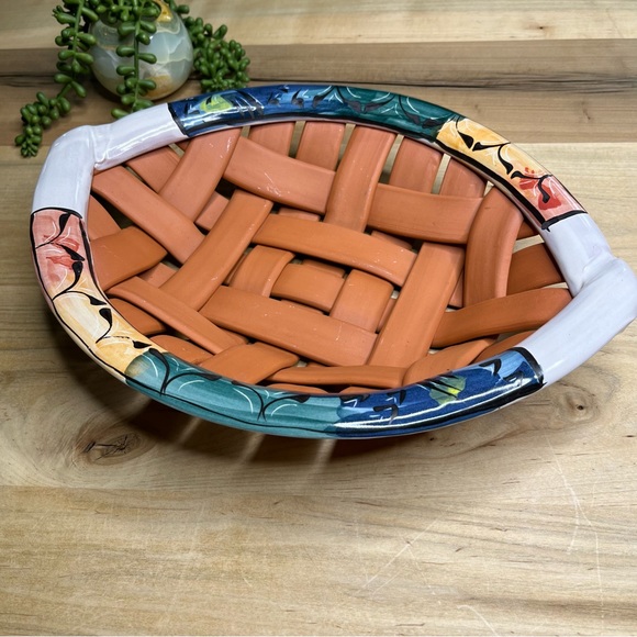 Lyn Bonde terra-cotta woven bread warmer & bread baker EUC - Picture 2 of 11